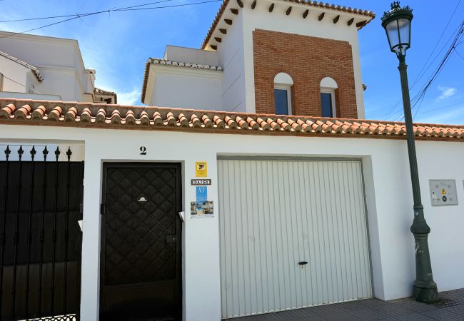 Villa en Nerja - Villa Daisy Villa en Nerja - Villa Daisy