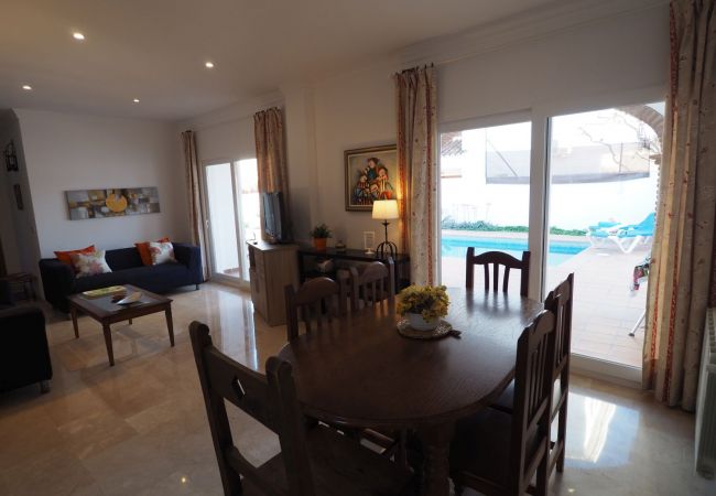 Villa en Nerja - Villa Las Dalias Villa en Nerja - Villa Las Dalias