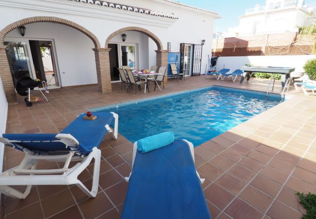 Villa en Nerja - Villa Las Dalias Villa en Nerja - Villa Las Dalias