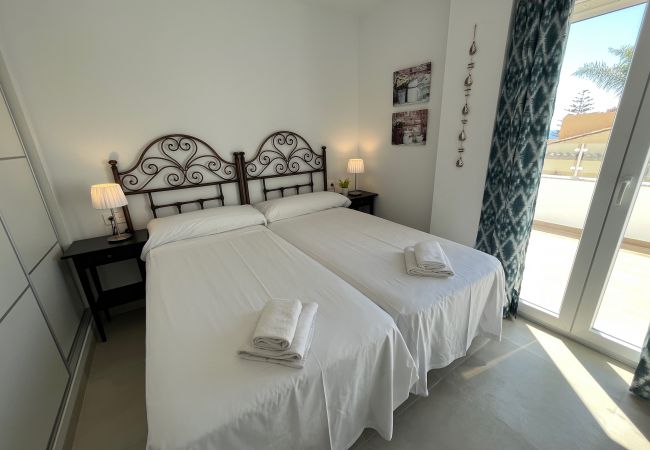 Villa en Nerja - Villa Las Palmeras Villa en Nerja - Villa Las Palmeras