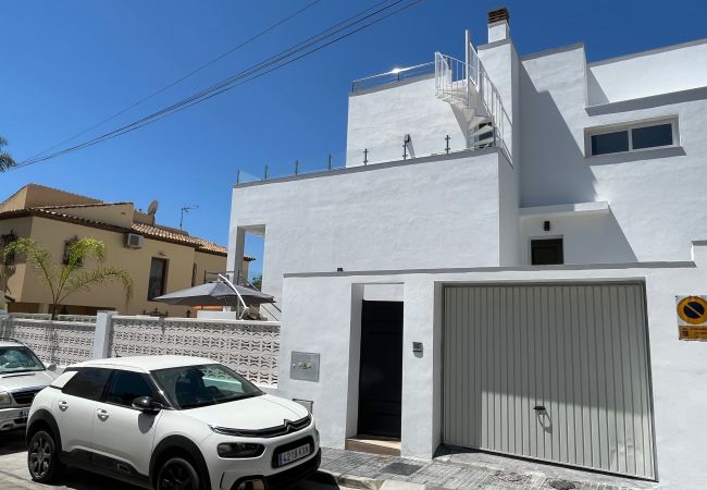 Villa en Nerja - Villa Las Palmeras Villa en Nerja - Villa Las Palmeras