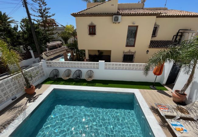 Villa en Nerja - Villa Las Palmeras Villa en Nerja - Villa Las Palmeras