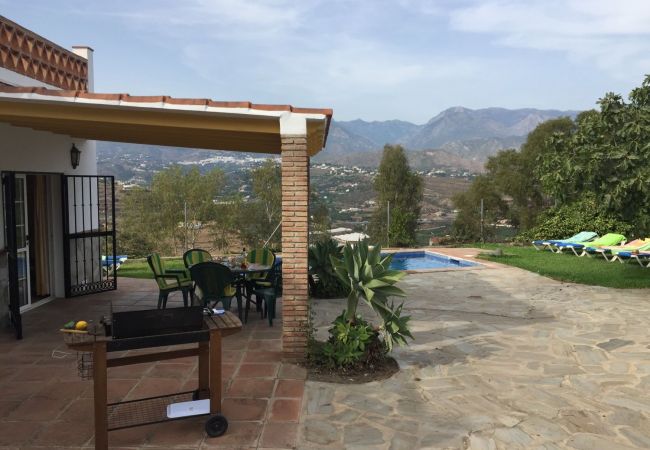 Villa en Nerja - Villa Los Girasoles Villa en Nerja - Villa Los Girasoles