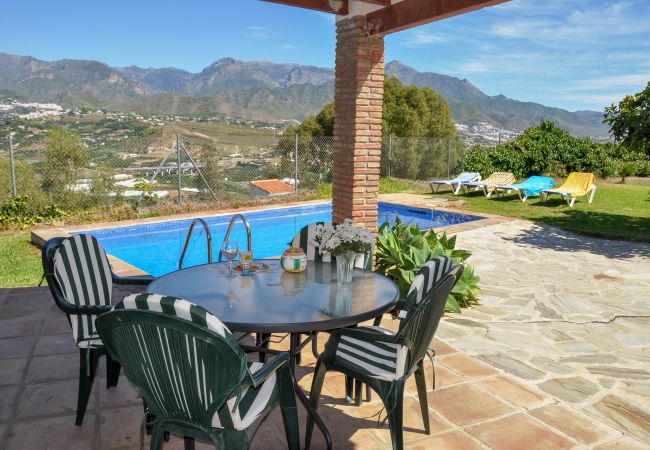 Villa en Nerja - Villa Los Girasoles Villa en Nerja - Villa Los Girasoles