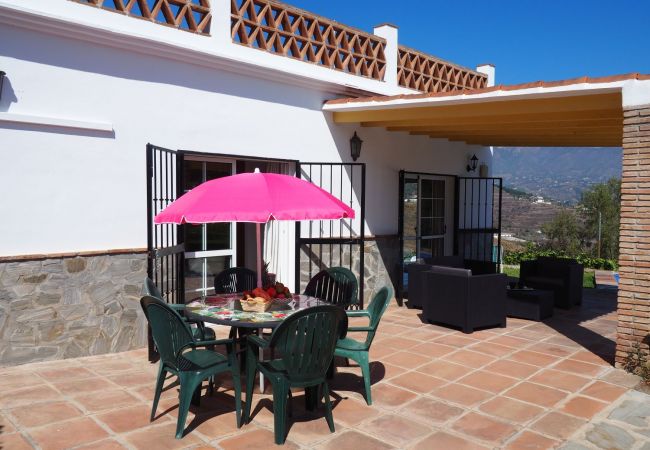 Villa en Nerja - Villa Los Girasoles Villa en Nerja - Villa Los Girasoles