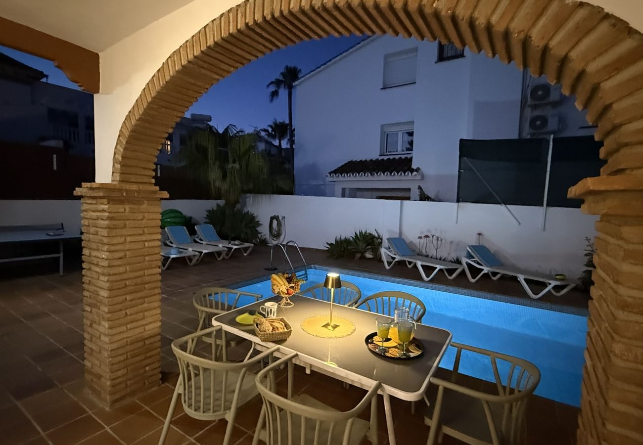 Villa à Nerja - Villa Las Dalias