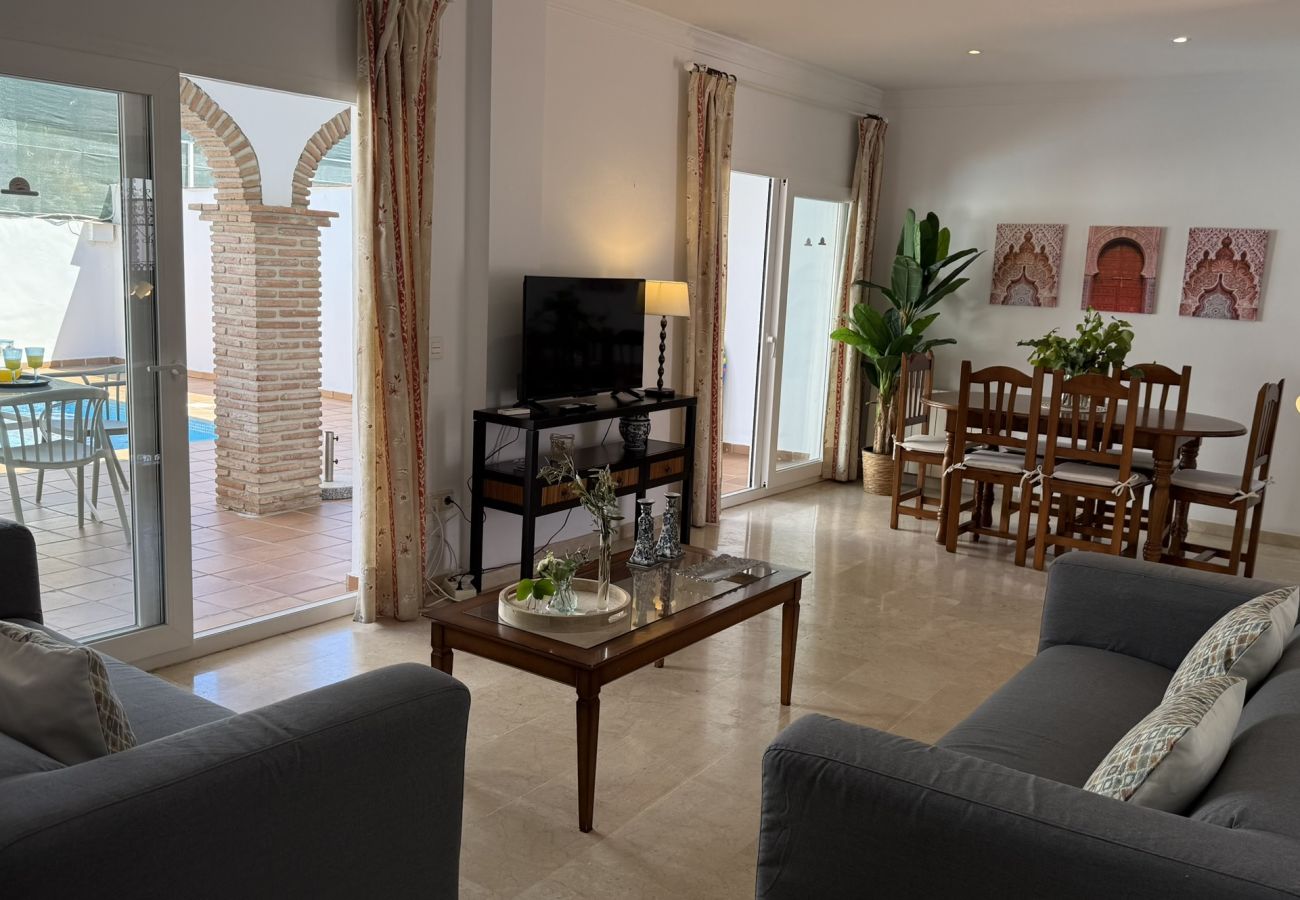 Villa à Nerja - Villa Las Dalias