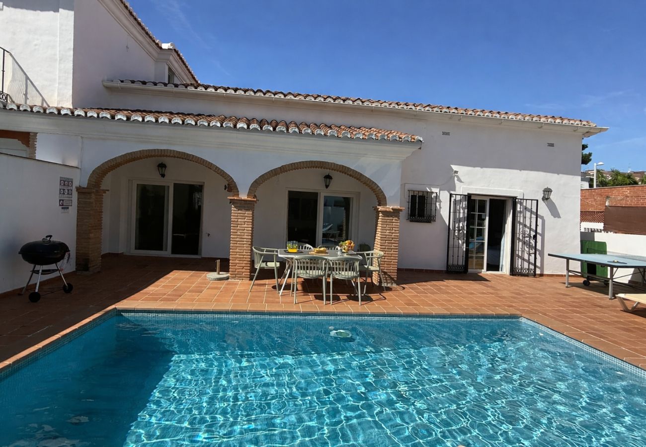 Villa à Nerja - Villa Las Dalias