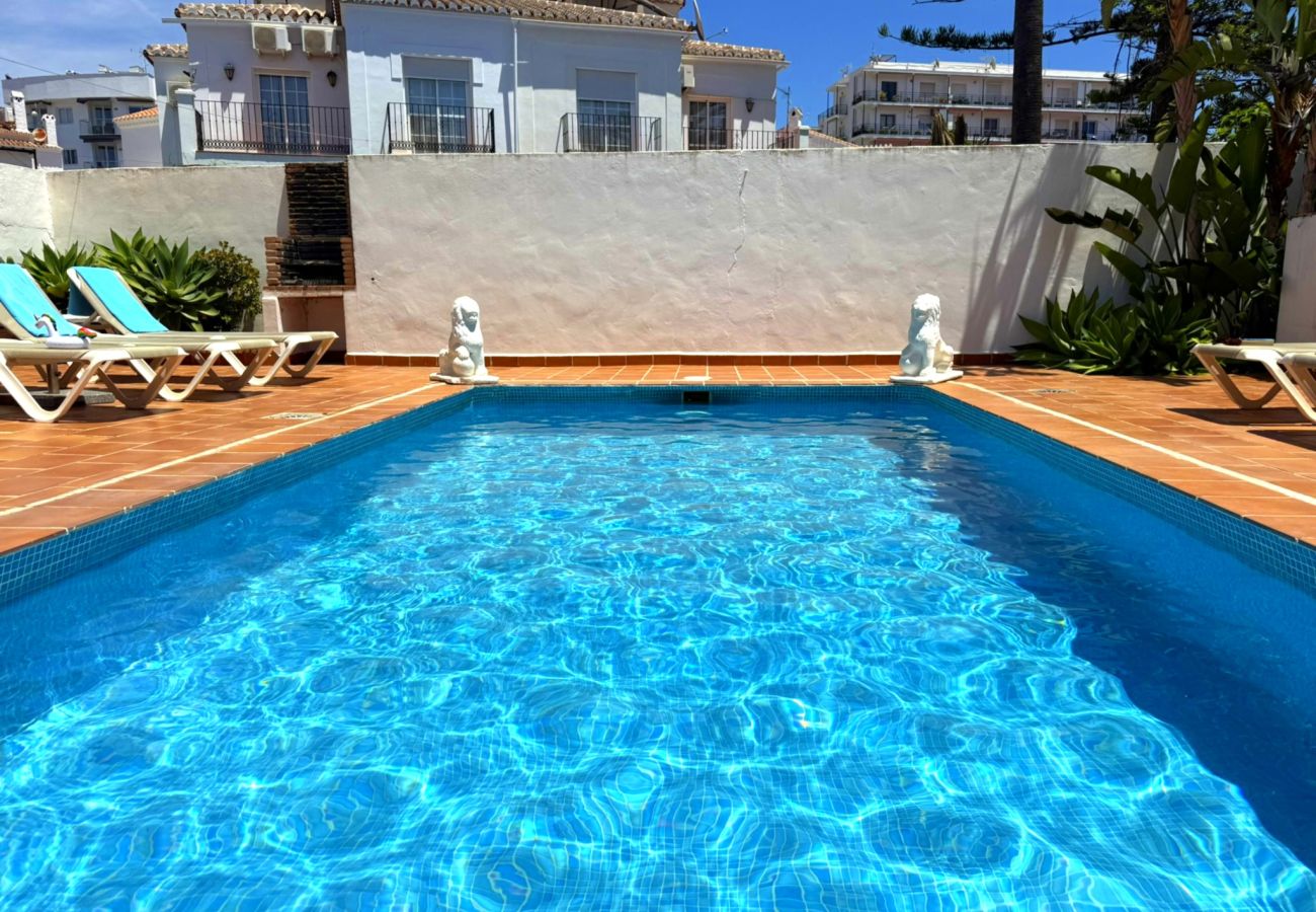 Villa à Nerja - Villa Los Leones