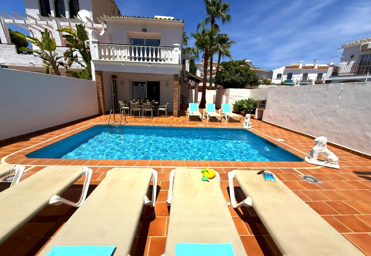 Villa à Nerja - Villa Los Leones