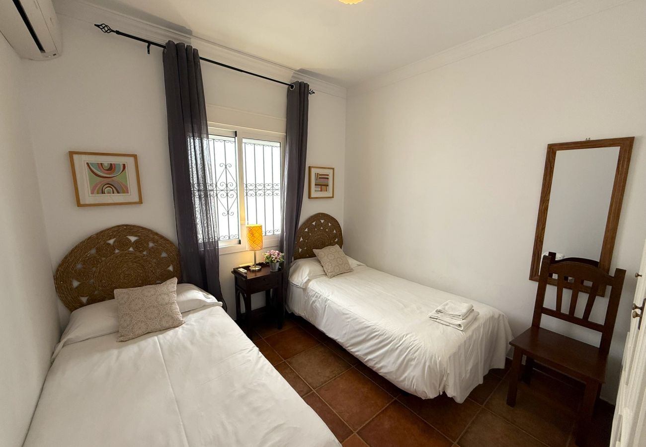 Villa à Nerja - Villa Azalea