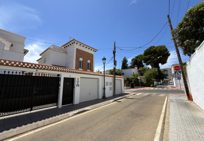 Villa in Nerja - Villa Daisy Villa in Nerja - Villa Daisy