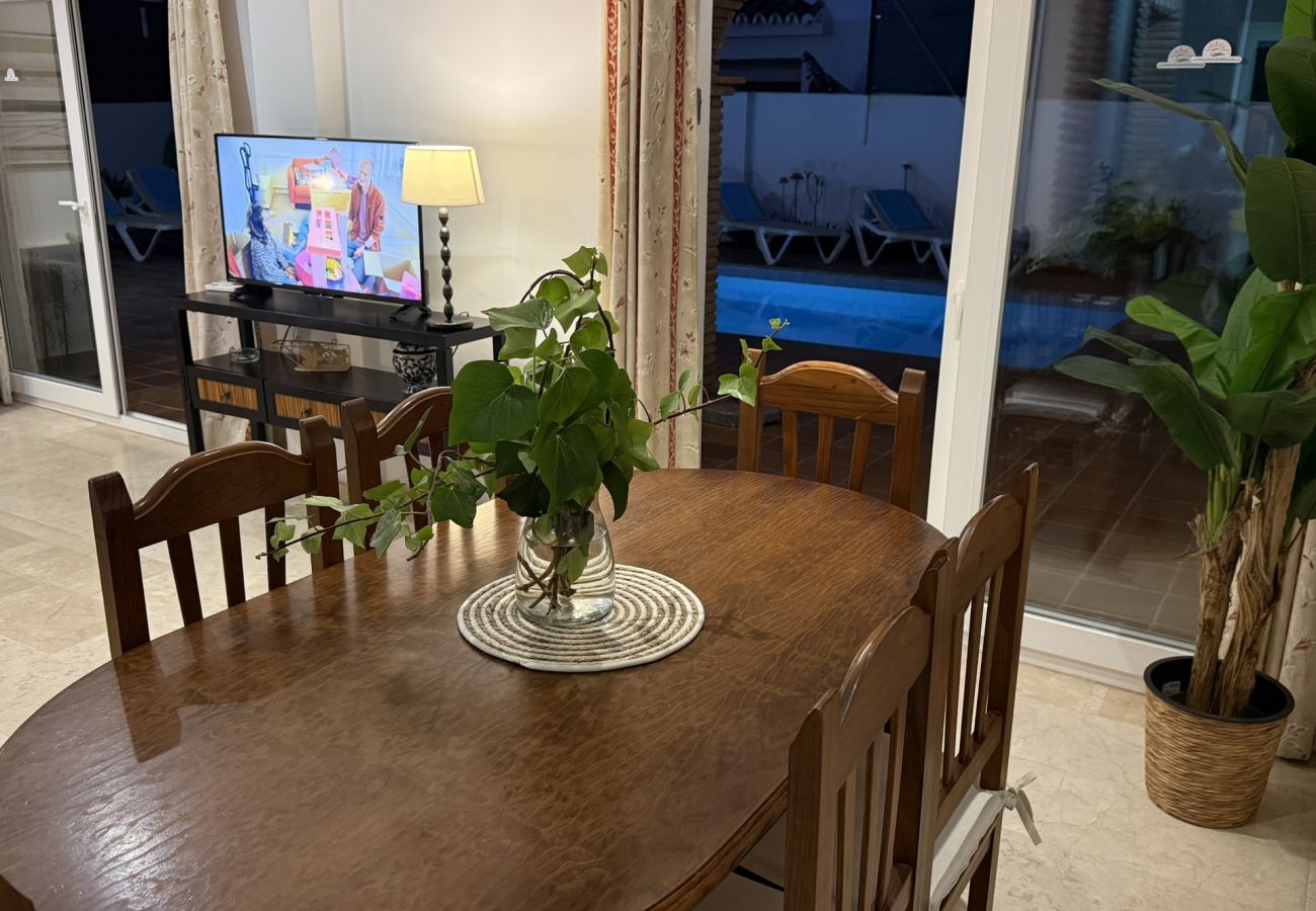 Villa in Nerja - Villa Las Dalias