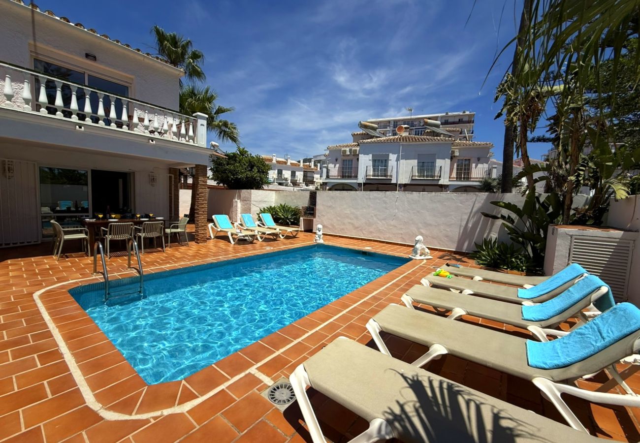 Villa in Nerja - Villa Los Leones