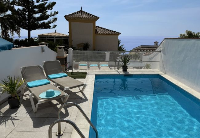 Villa in Nerja - Villa Azalea Villa in Nerja - Villa Azalea