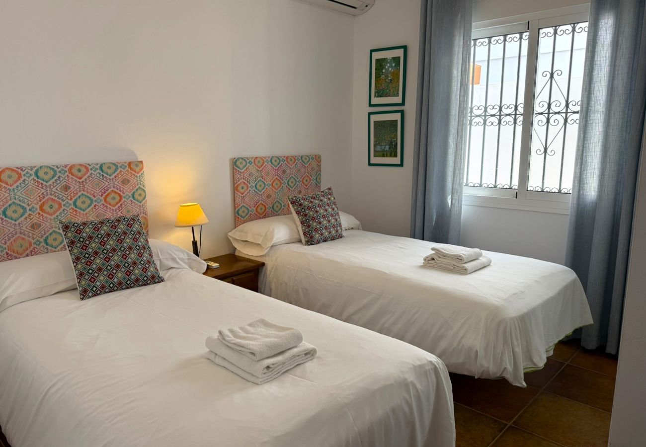 Villa in Nerja - Villa Azalea